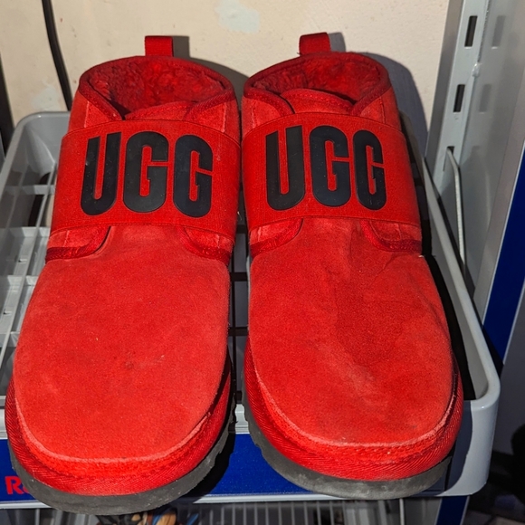 Ugg Boots - Picture 1 of 5